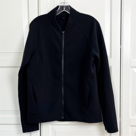 Lululemon | Embrace The Space Jacket Size  8 - Picture 6 of 10